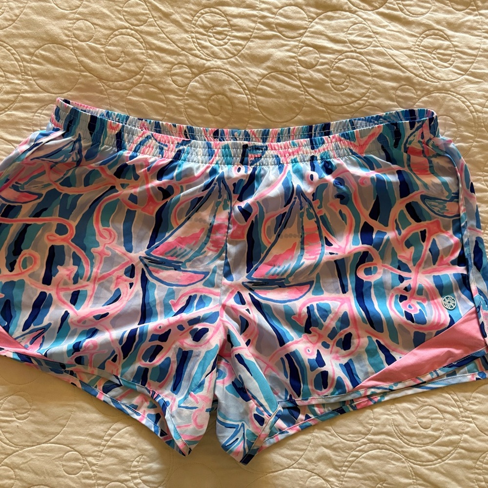 Lilly Pulitzer Luxletic Ocean Trail Shorts - Size XL - “Reel Nauti” Print